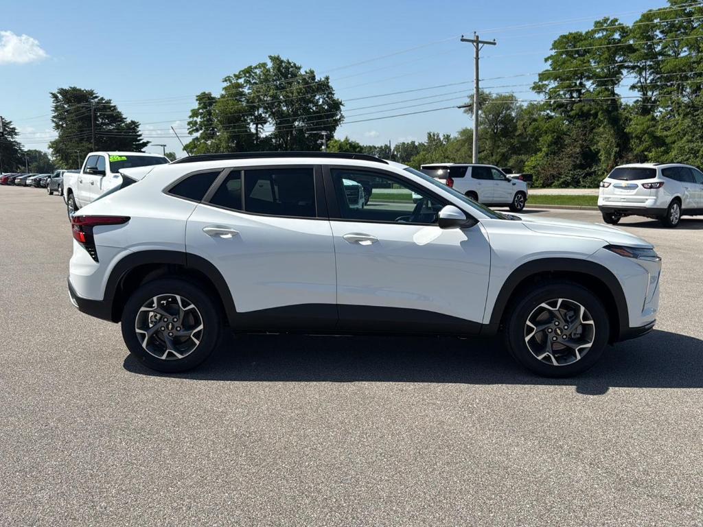 new 2025 Chevrolet Trax car, priced at $24,135