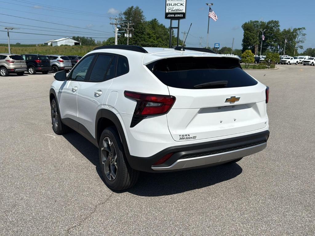 new 2025 Chevrolet Trax car, priced at $24,135