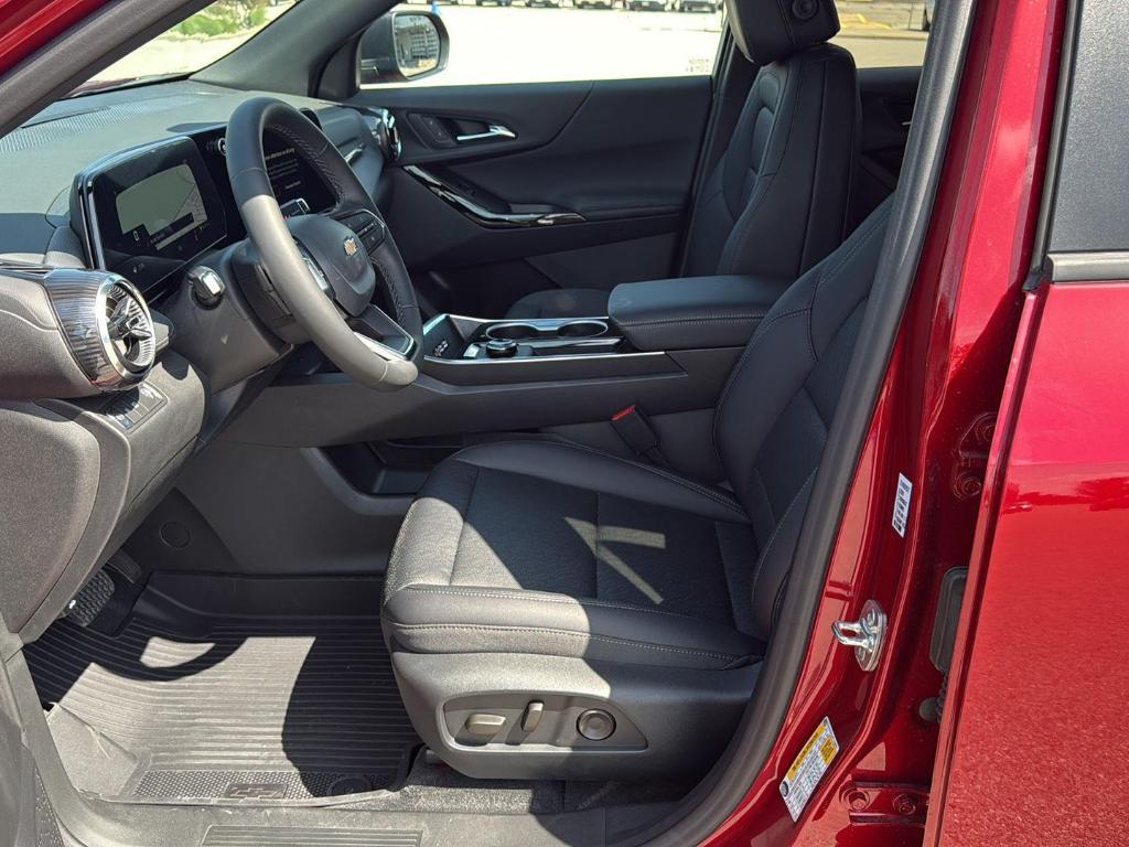 new 2026 Chevrolet Equinox car, priced at $32,875