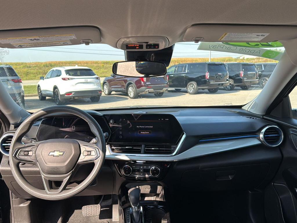 used 2025 Chevrolet Trax car, priced at $23,995