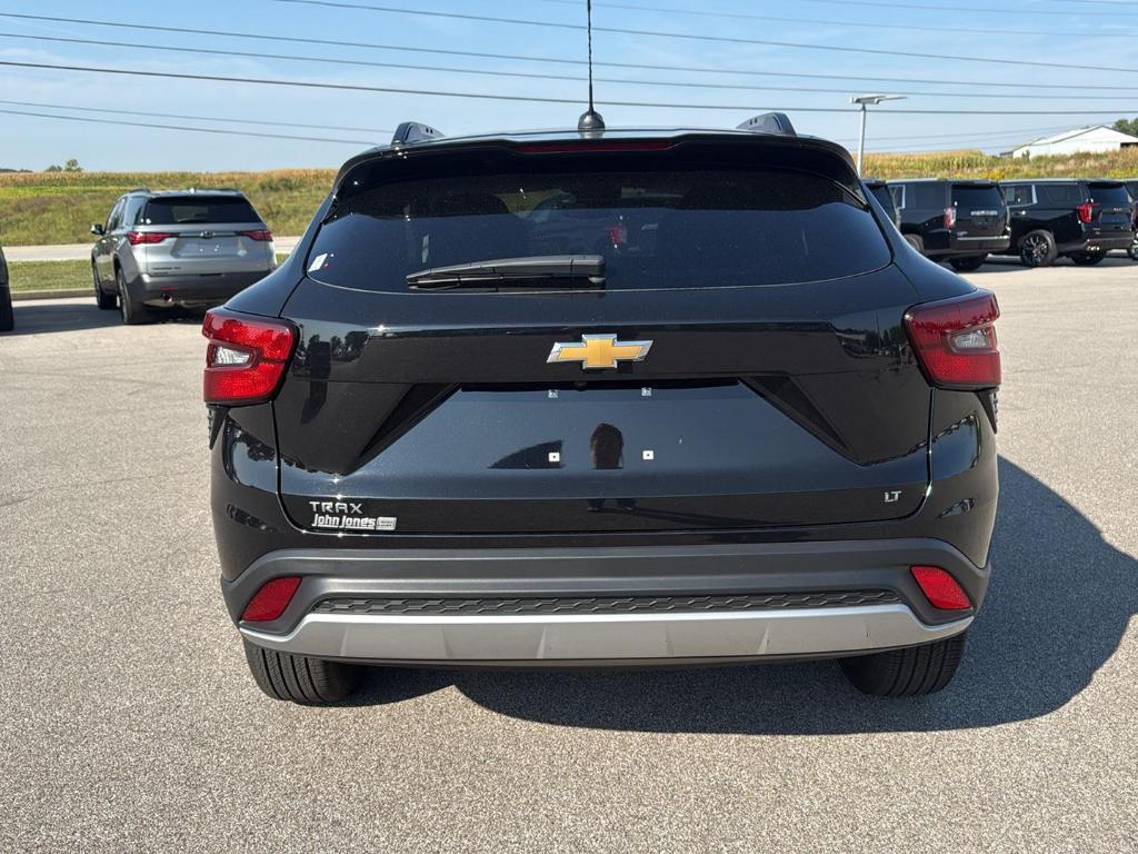 used 2025 Chevrolet Trax car, priced at $23,995