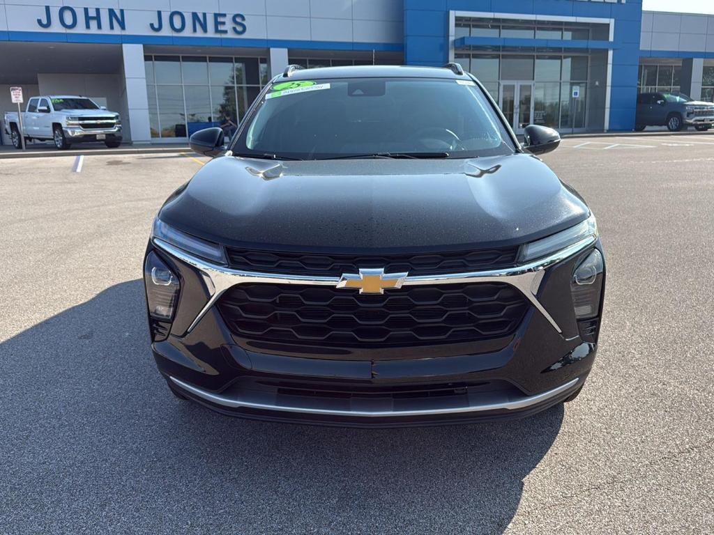 used 2025 Chevrolet Trax car, priced at $23,995