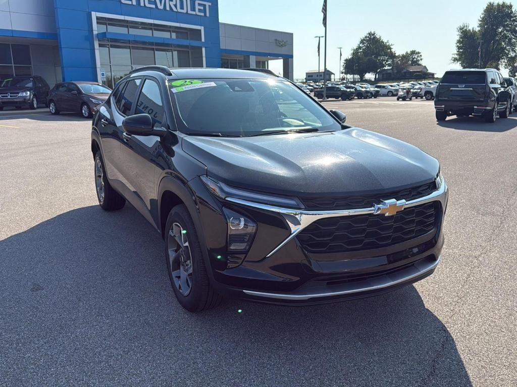 used 2025 Chevrolet Trax car, priced at $23,995