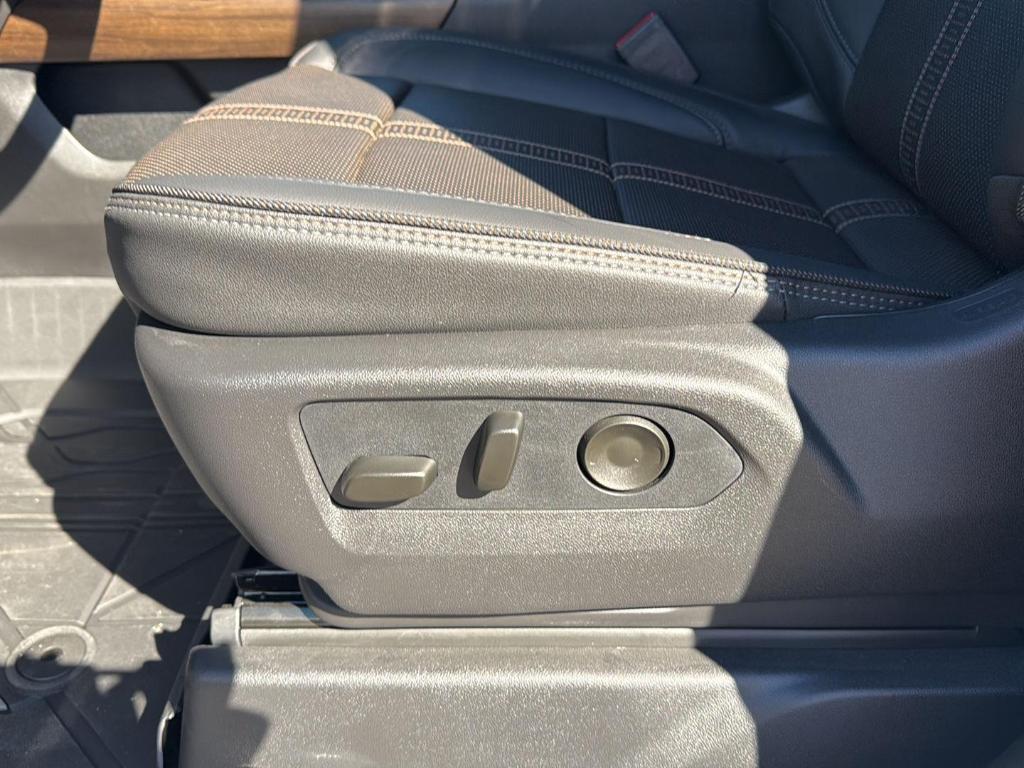 new 2026 Chevrolet Silverado 3500 car, priced at $94,280