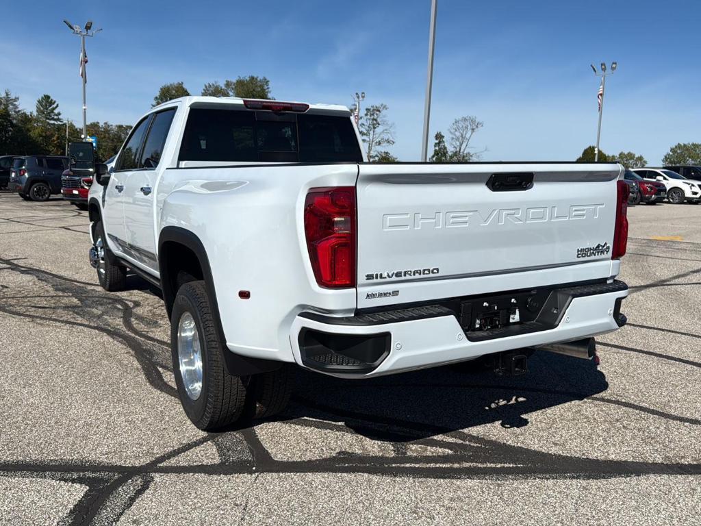 new 2026 Chevrolet Silverado 3500 car, priced at $94,280