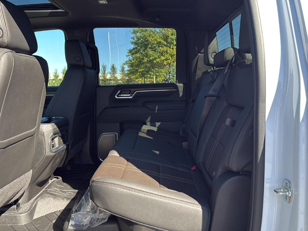 new 2026 Chevrolet Silverado 3500 car, priced at $94,280