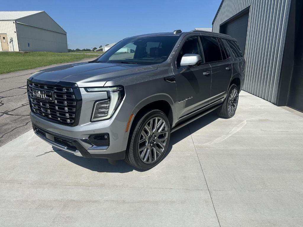 used 2025 GMC Yukon car, priced at $112,900