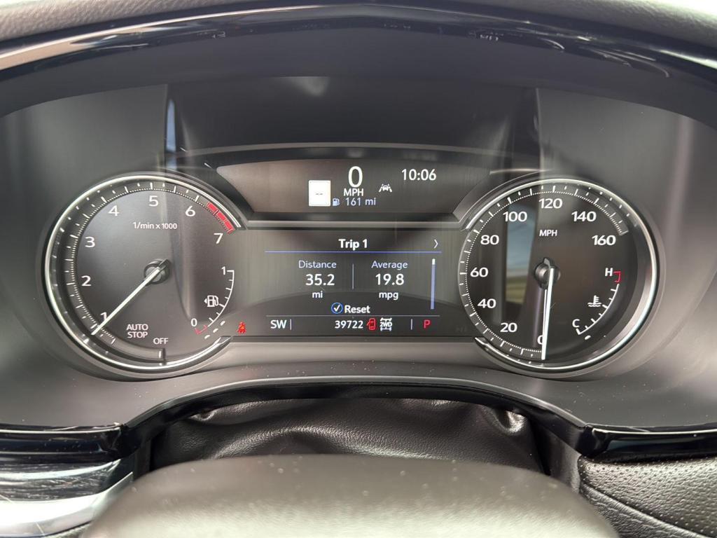 used 2023 Cadillac XT5 car, priced at $33,995