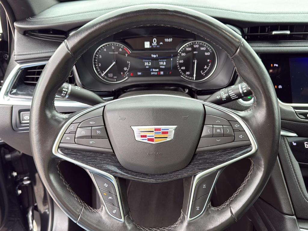 used 2023 Cadillac XT5 car, priced at $33,995