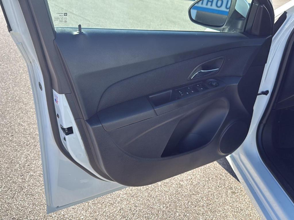 used 2016 Chevrolet Cruze Limited car, priced at $11,445