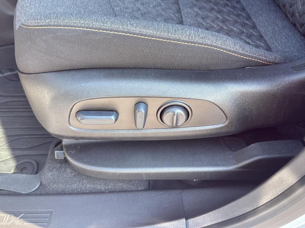 used 2023 Chevrolet Equinox car, priced at $22,745