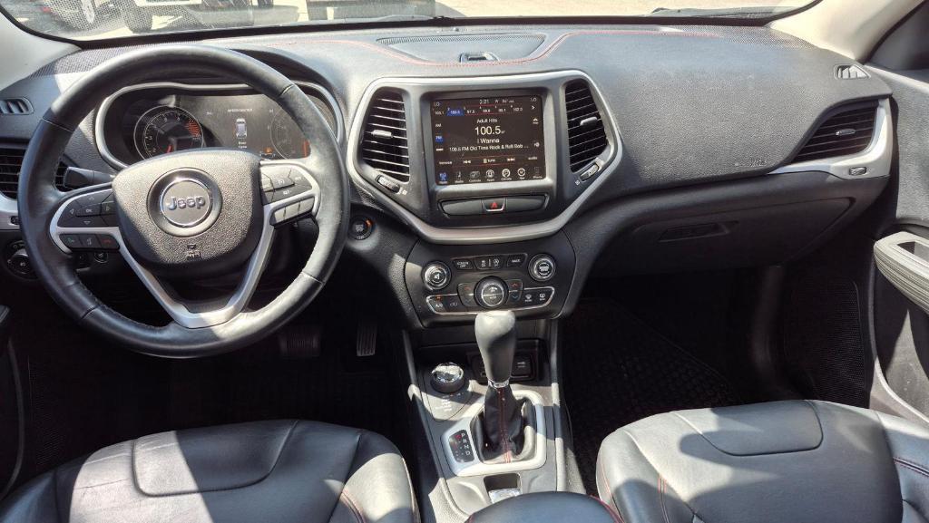 used 2016 Jeep Cherokee car, priced at $12,995