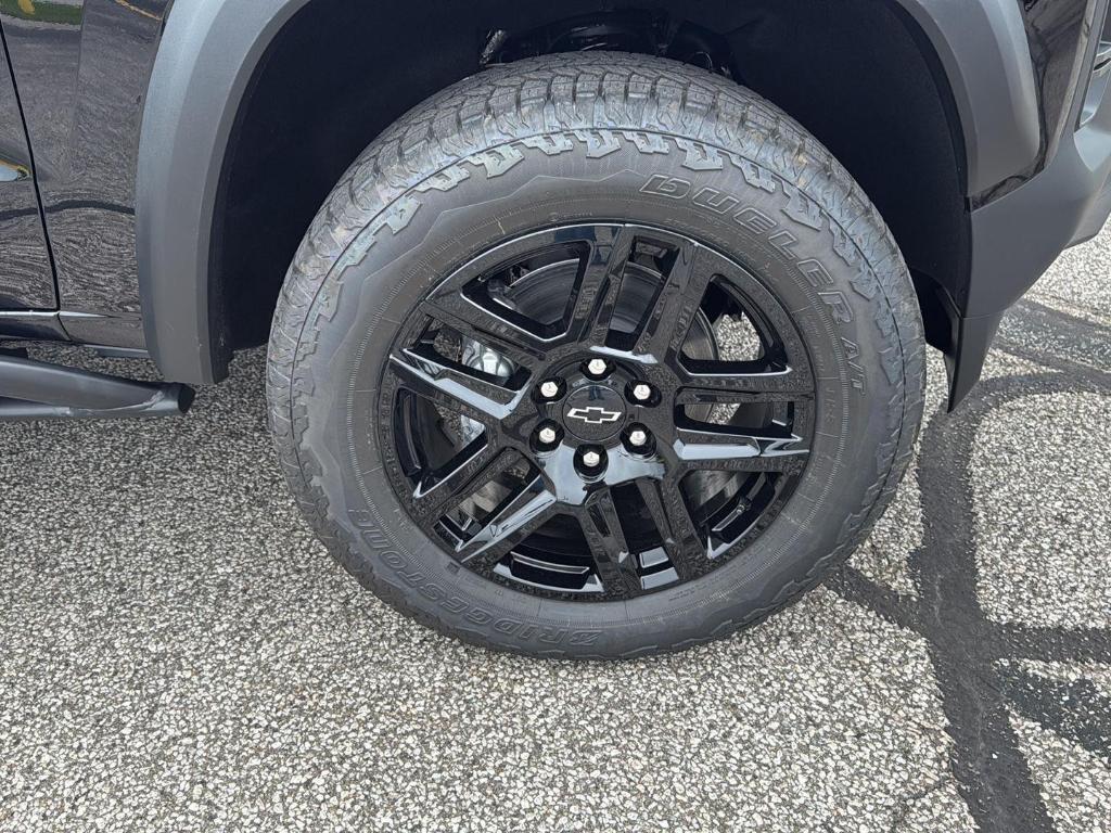 new 2025 Chevrolet Colorado car, priced at $48,810