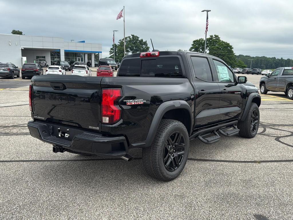 new 2025 Chevrolet Colorado car, priced at $48,810