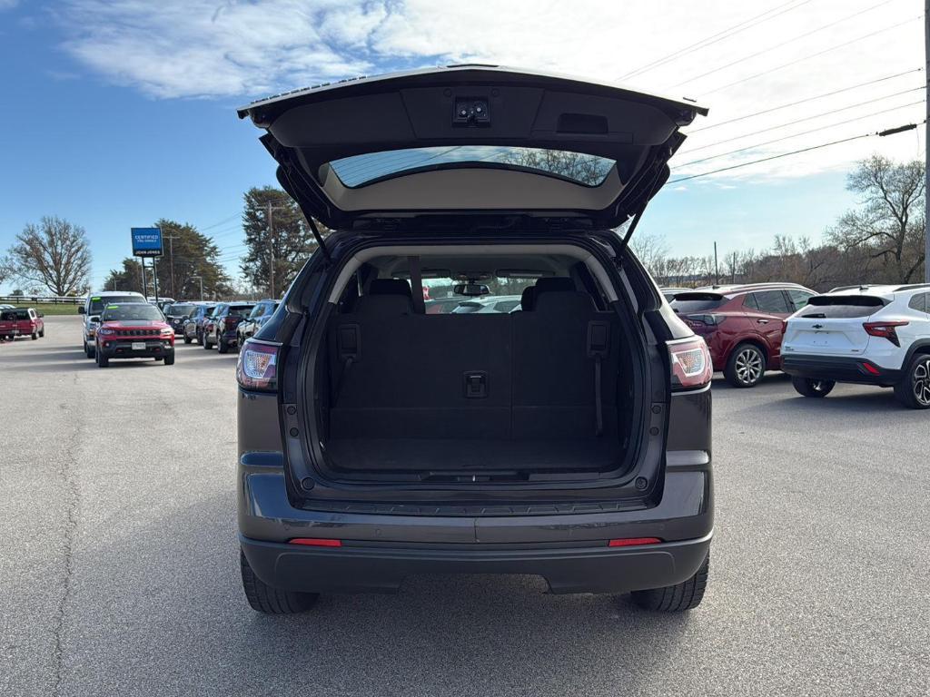 used 2017 Chevrolet Traverse car, priced at $12,895