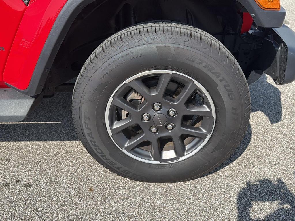 used 2020 Jeep Gladiator car, priced at $26,875