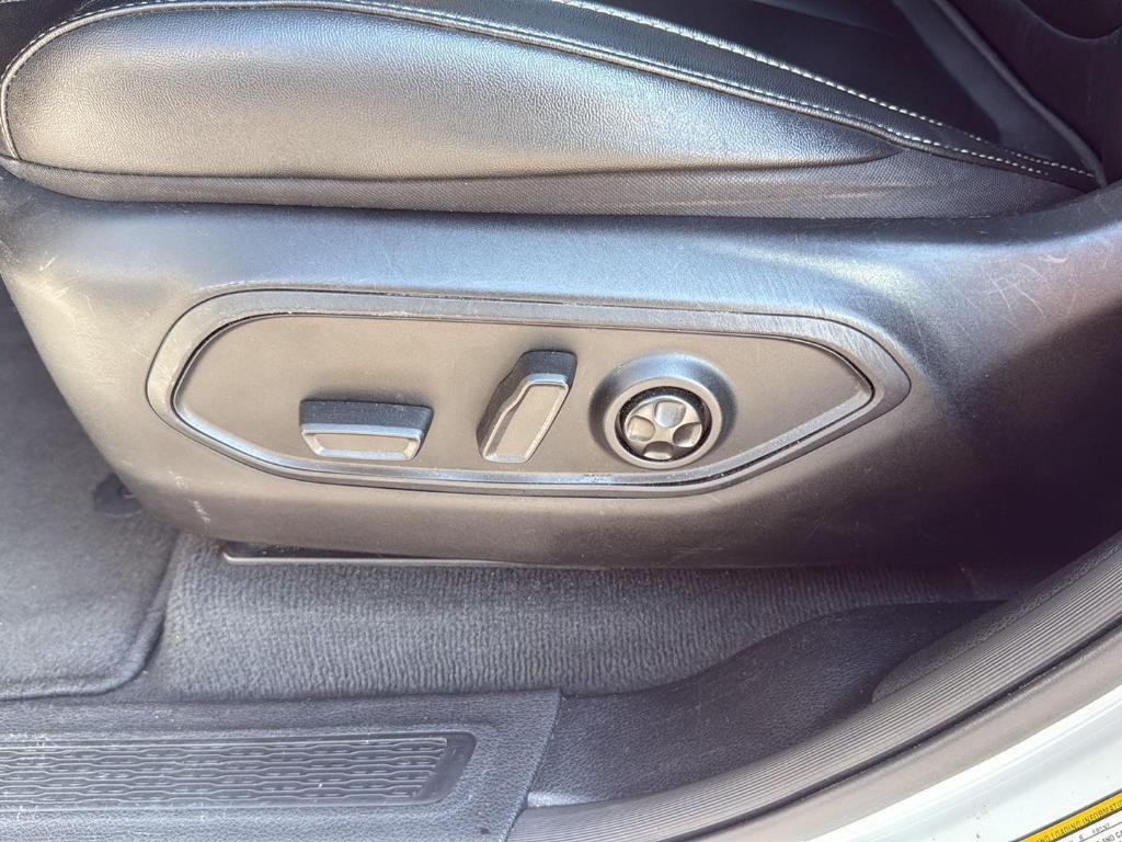 used 2023 Jeep Grand Cherokee L car, priced at $35,745