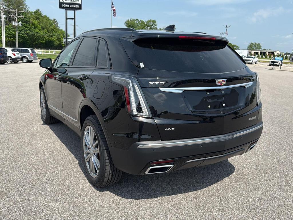 new 2025 Cadillac XT5 car, priced at $63,114