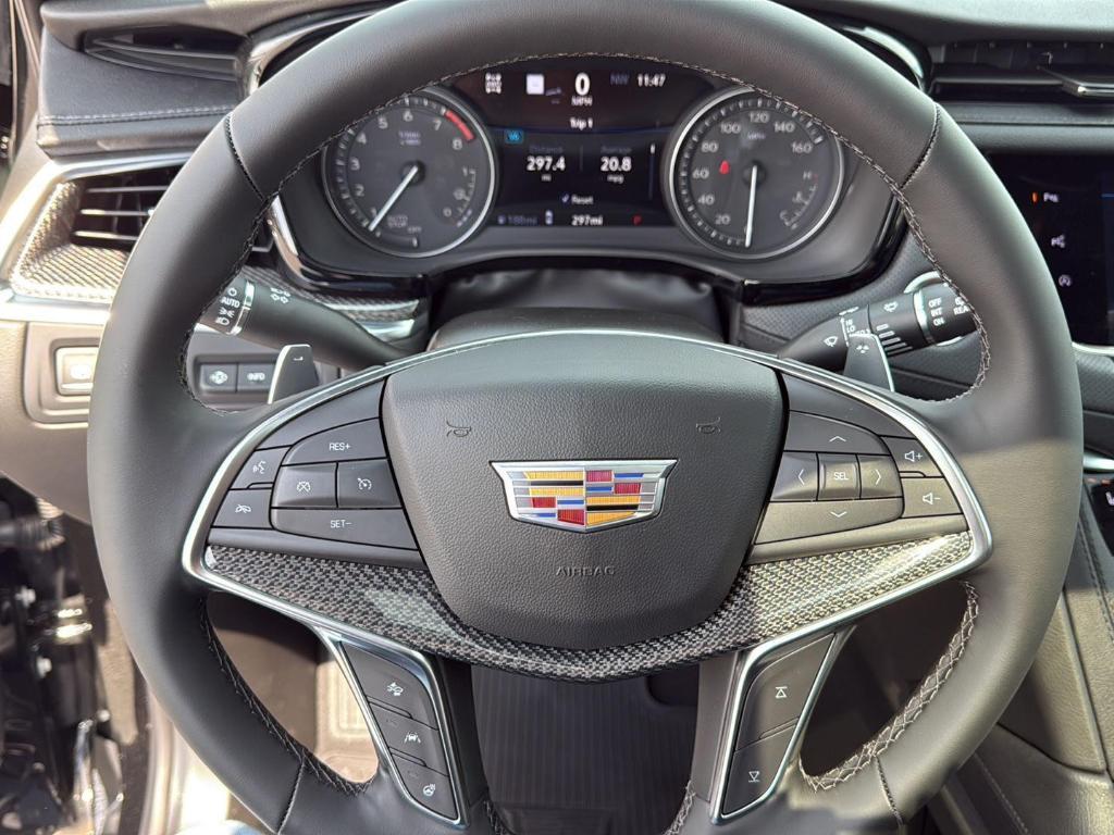 new 2025 Cadillac XT5 car, priced at $63,114