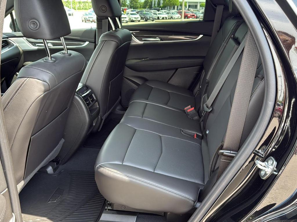 new 2025 Cadillac XT5 car, priced at $63,114
