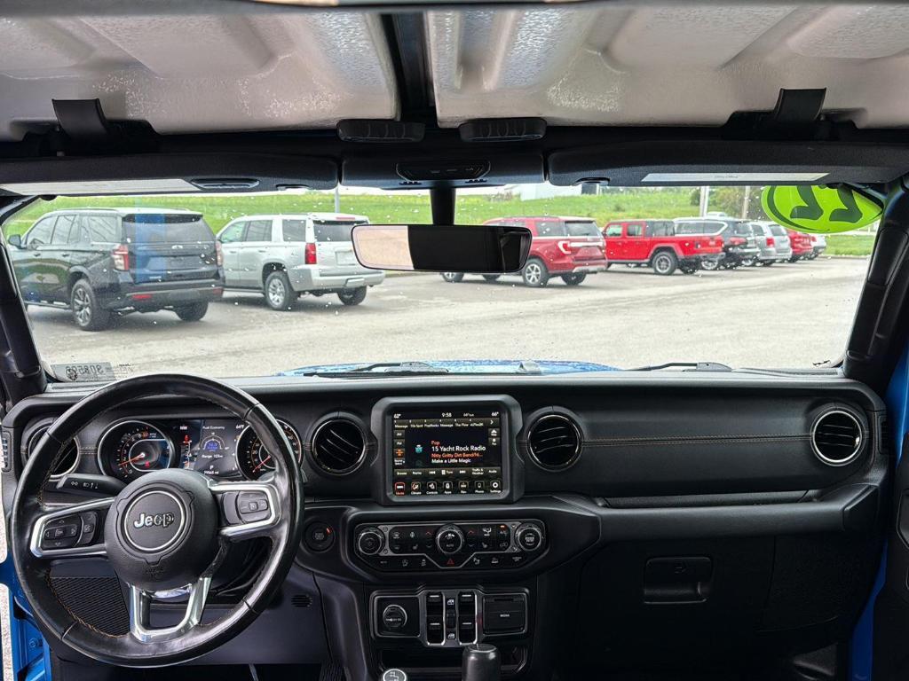 used 2022 Jeep Gladiator car, priced at $31,375