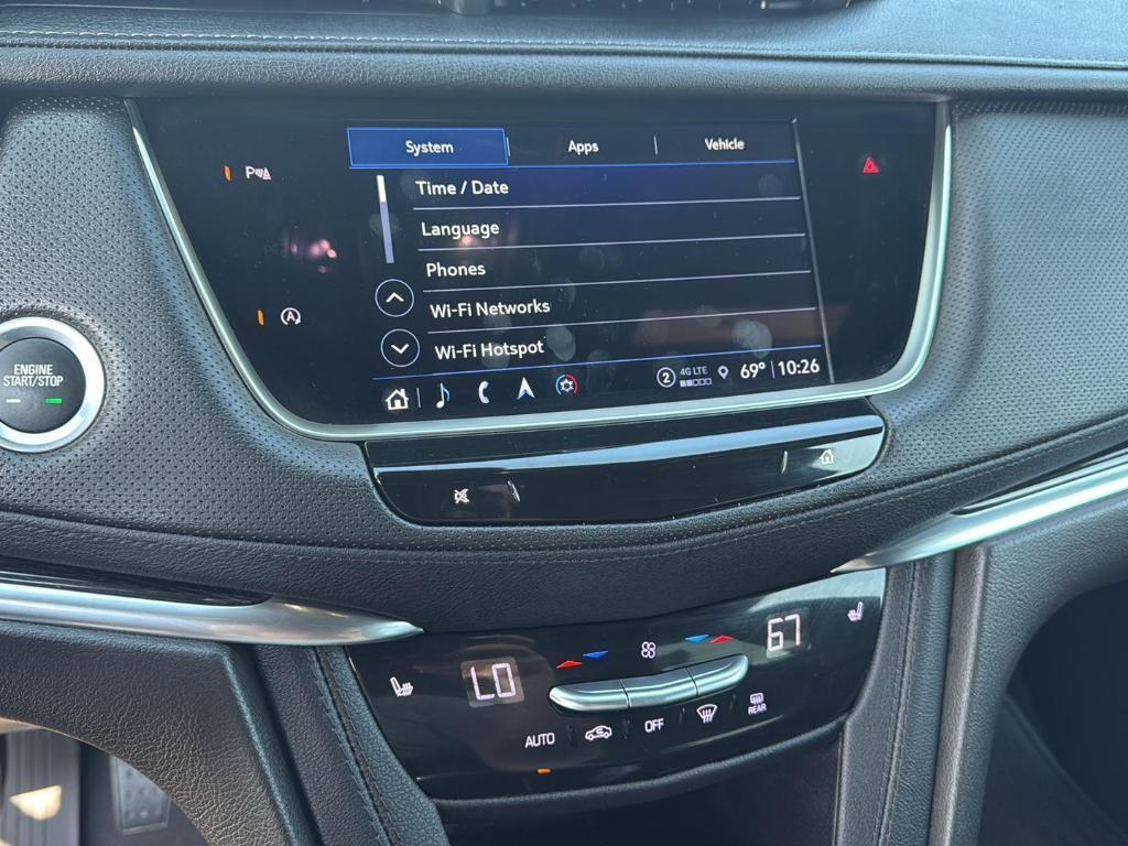 used 2023 Cadillac XT5 car, priced at $37,995