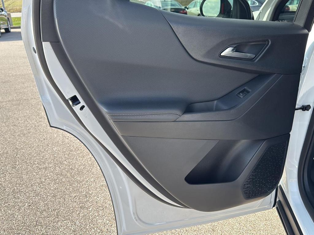 new 2026 Chevrolet Equinox car, priced at $34,555