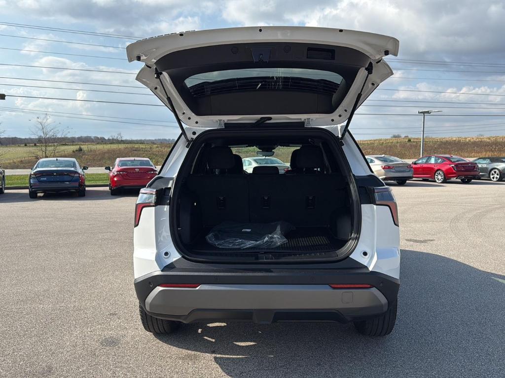 new 2026 Chevrolet Equinox car, priced at $34,555