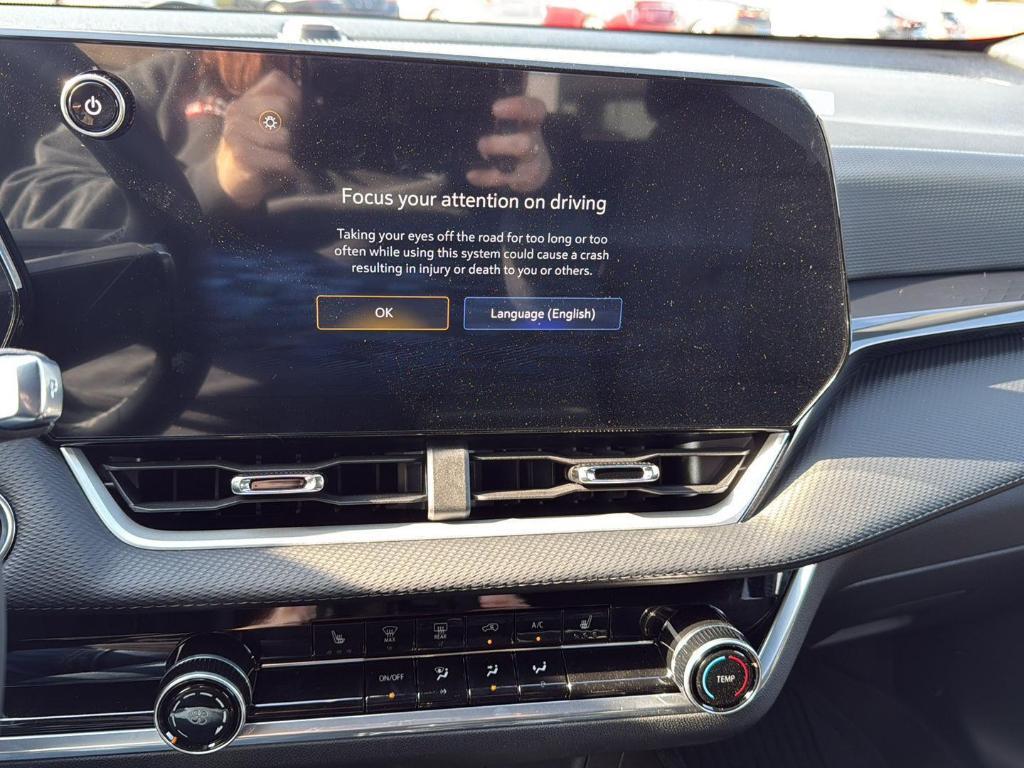 new 2026 Chevrolet Equinox car, priced at $34,555