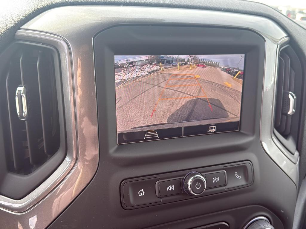 new 2025 Chevrolet Silverado 1500 car, priced at $40,720