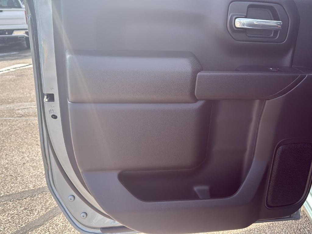 new 2025 Chevrolet Silverado 1500 car, priced at $40,720