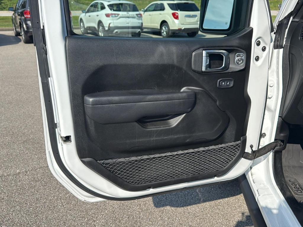 used 2022 Jeep Wrangler Unlimited car, priced at $32,495