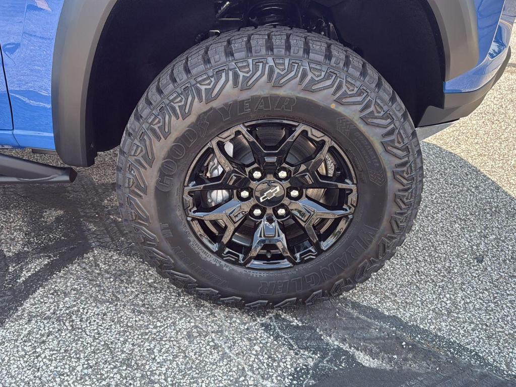 new 2025 Chevrolet Colorado car, priced at $57,570