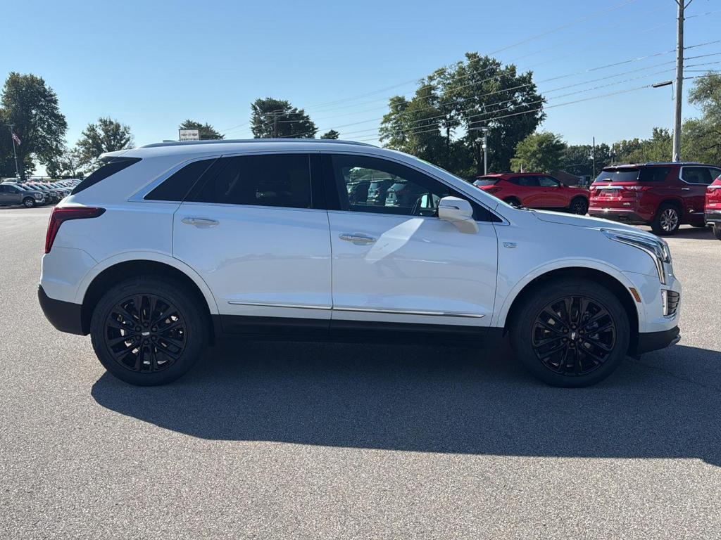 used 2022 Cadillac XT5 car, priced at $31,995
