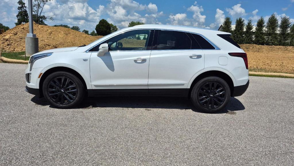 used 2022 Cadillac XT5 car, priced at $32,895