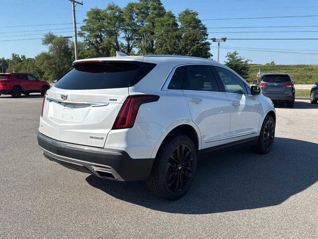 used 2022 Cadillac XT5 car, priced at $31,995