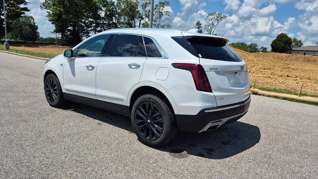 used 2022 Cadillac XT5 car, priced at $32,895