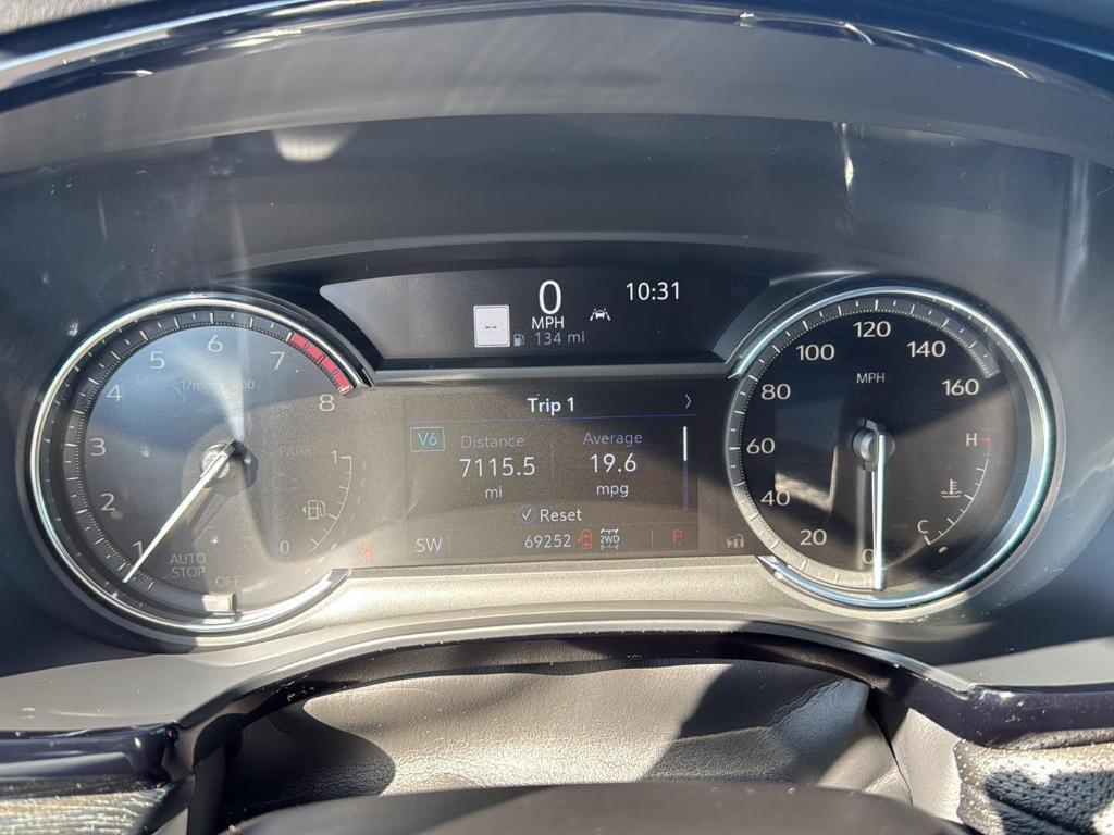 used 2022 Cadillac XT5 car, priced at $31,995
