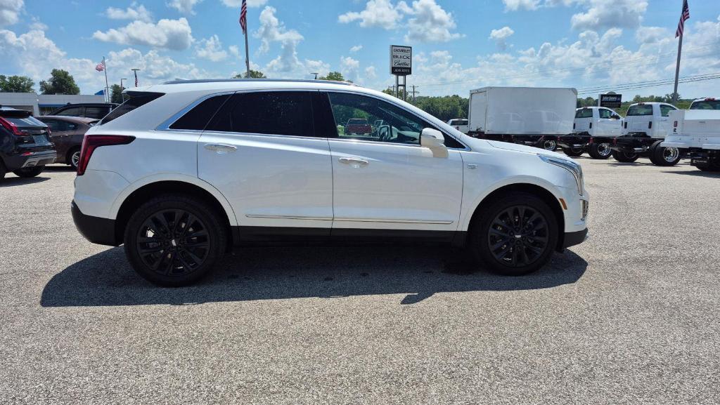used 2022 Cadillac XT5 car, priced at $32,895
