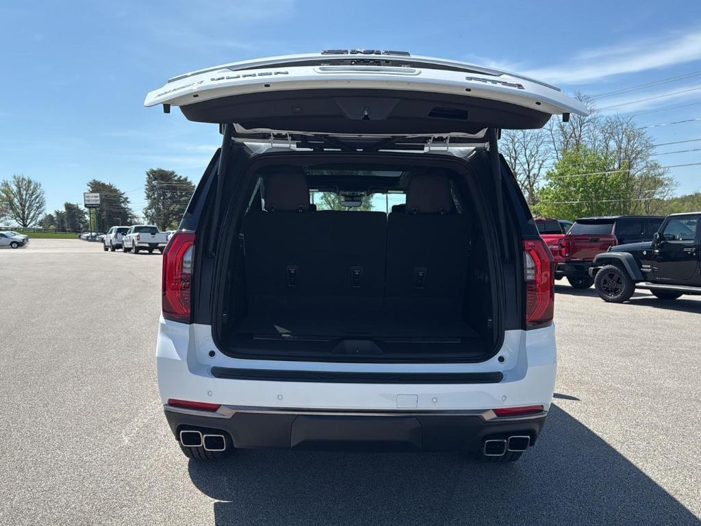 used 2025 GMC Yukon car, priced at $102,500