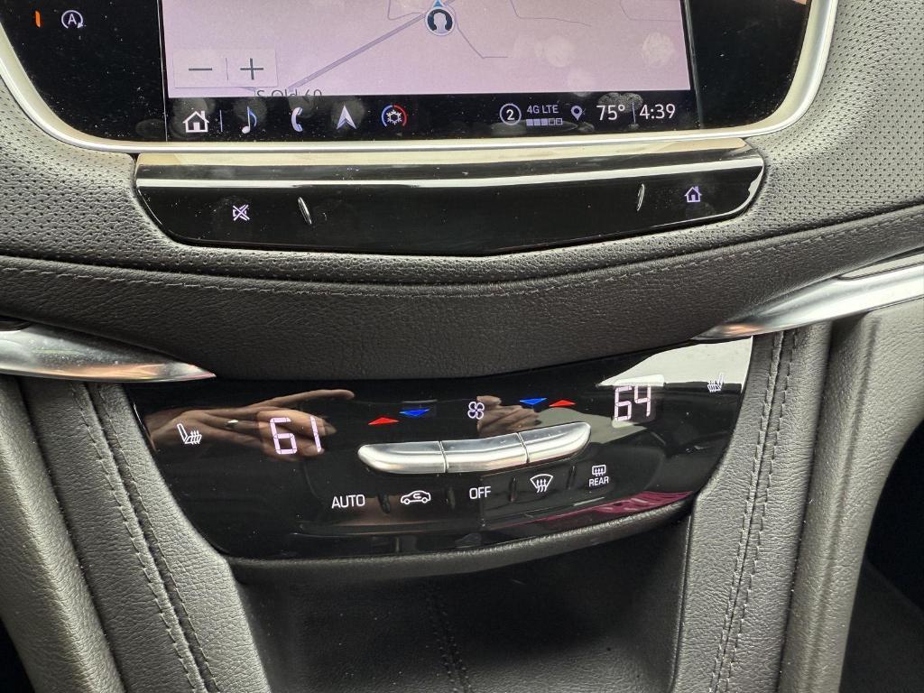used 2022 Cadillac XT5 car, priced at $35,000