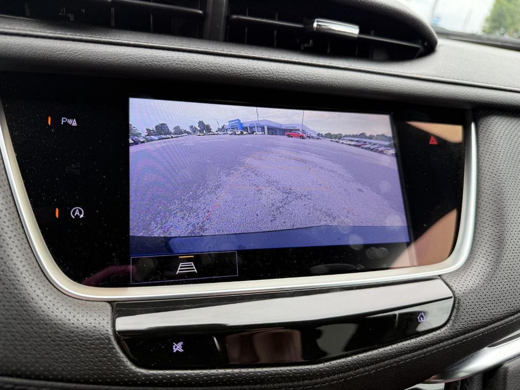 used 2022 Cadillac XT5 car, priced at $35,000