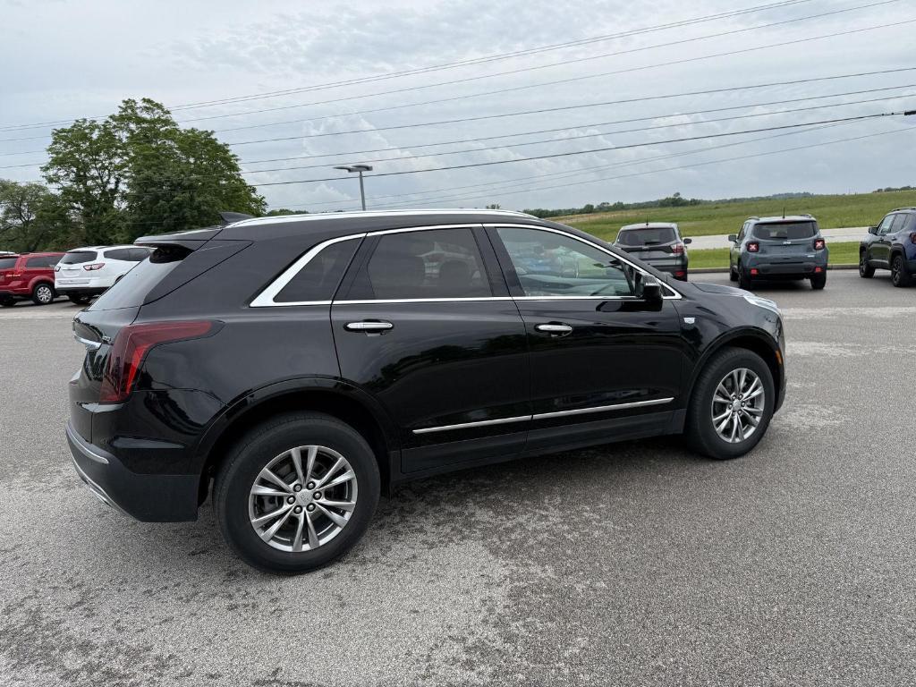 used 2022 Cadillac XT5 car, priced at $35,000