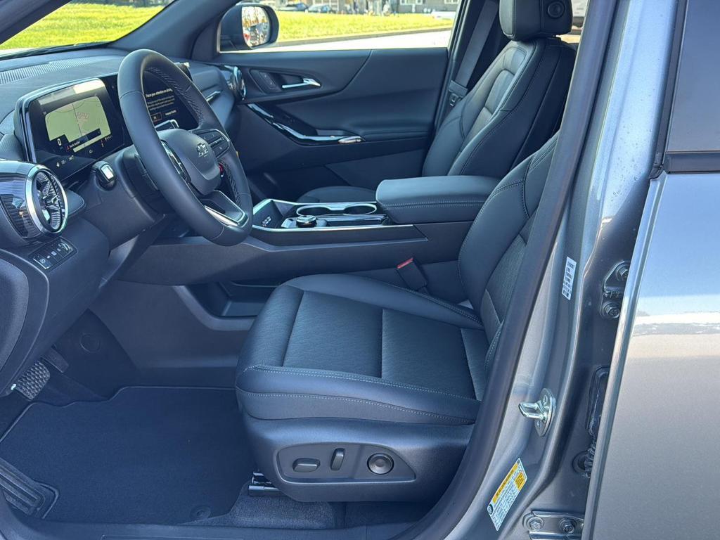 new 2026 Chevrolet Equinox car, priced at $36,085