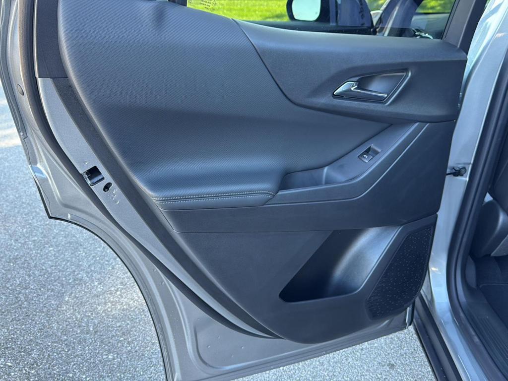 new 2026 Chevrolet Equinox car, priced at $36,085