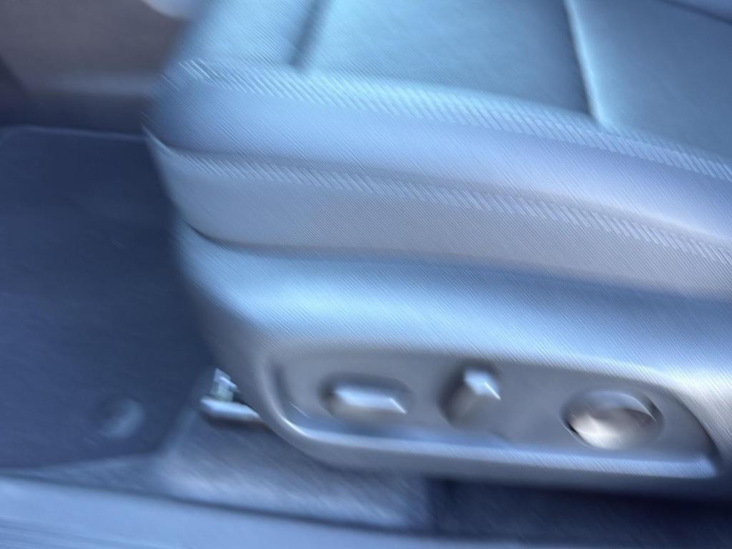 new 2026 Chevrolet Equinox car, priced at $36,085