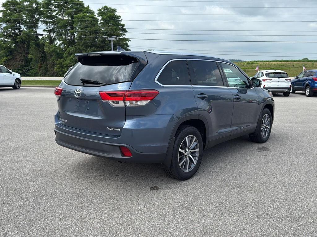 used 2019 Toyota Highlander car, priced at $23,745