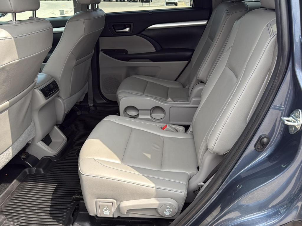 used 2019 Toyota Highlander car, priced at $23,745