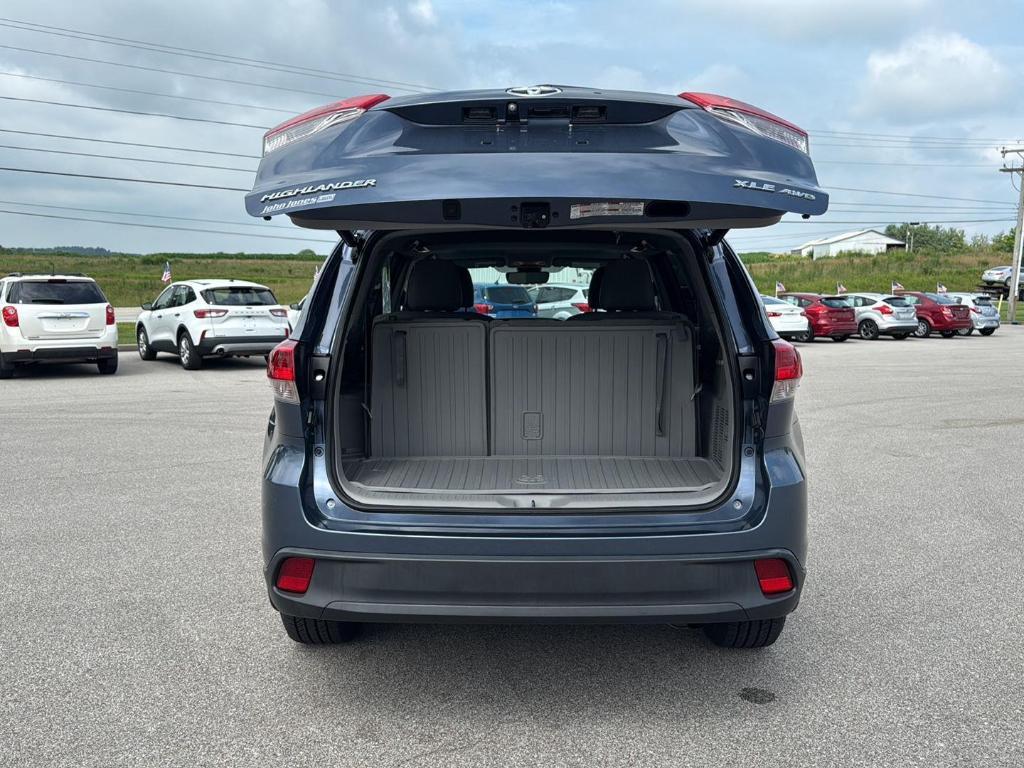 used 2019 Toyota Highlander car, priced at $23,745