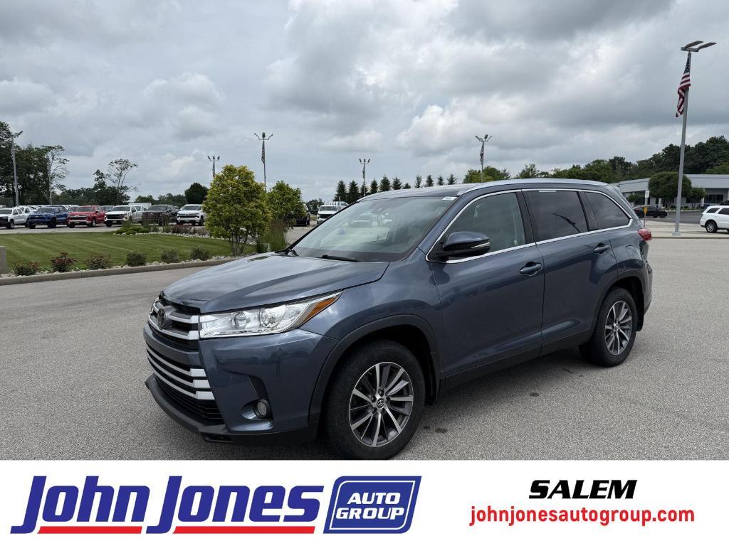 used 2019 Toyota Highlander car, priced at $23,995